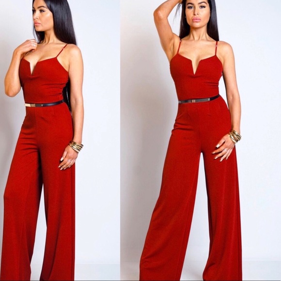 💐NWT Fabulous Red Wide Leg Jumpsuit! - Picture 2 of 2